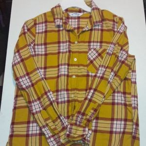 I'm selling this Old Navy flannel